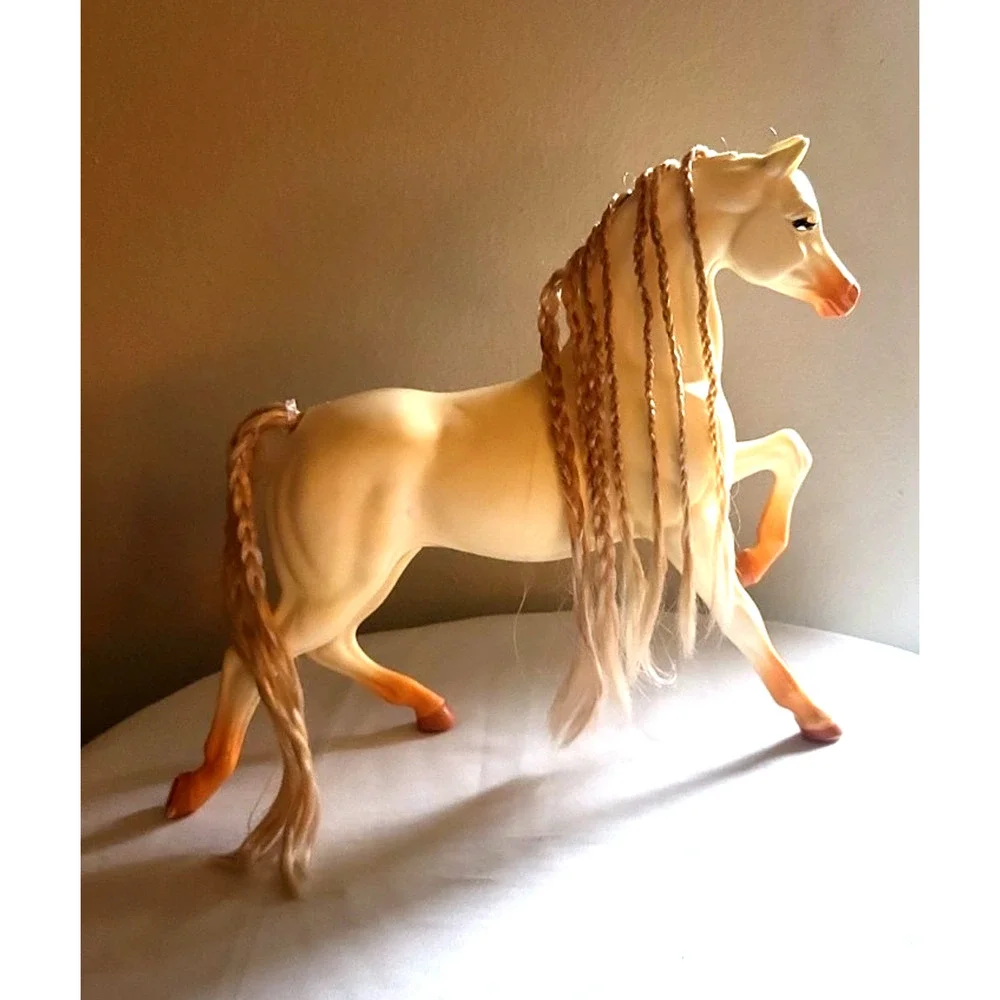 Vintage Mattel Barbie Blinking Beauty White Horse 1987 Tan 11”